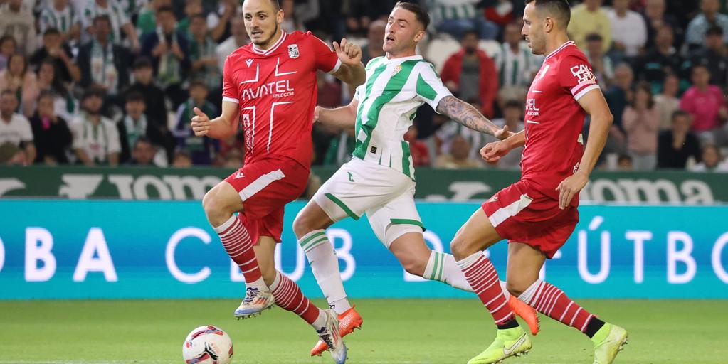El Espanyol, el equipo mejor colocado para fichar al cordobesista Antonio Casas, máximo goleador