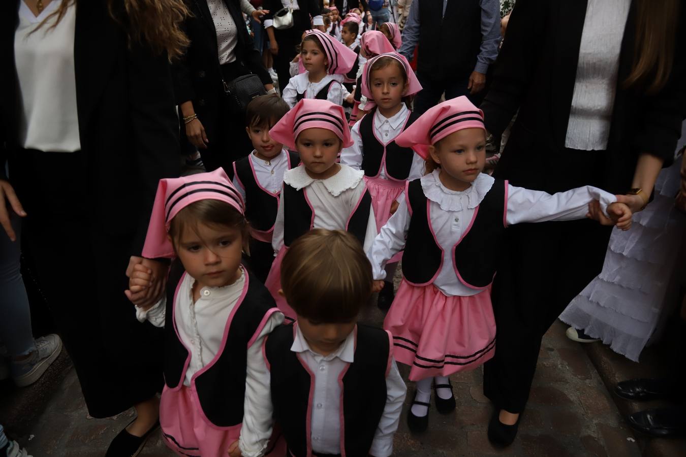 La procesión infantil y juvenil de la Divina Pastora de Córdoba, en imágenes