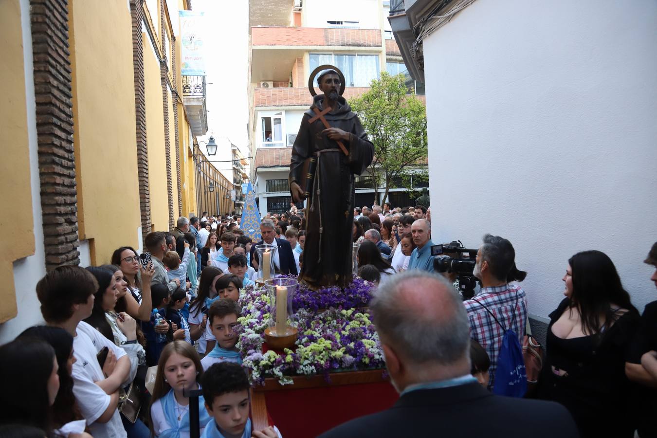 La procesión infantil y juvenil de la Divina Pastora de Córdoba, en imágenes