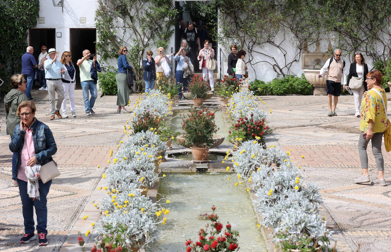 Los patios del Palacio de Viana de Córdoba, en imágenes