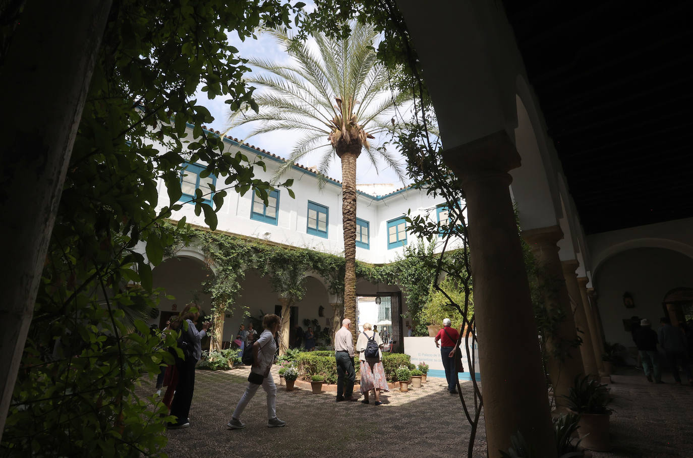 Los patios del Palacio de Viana de Córdoba, en imágenes