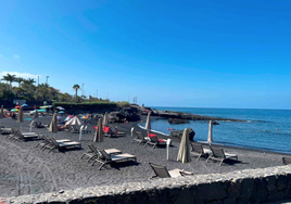 Cerrada al baño la playa de La Jaquita (Tenerife) tras detectarse altos niveles de bacterias fecales