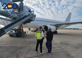 Expulsados de España tres multirreincidentes que acumulaban decenas de detenciones por robos