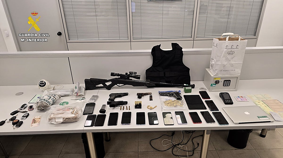 Imagen del material incautado a una banda criminal asentada en Castellón