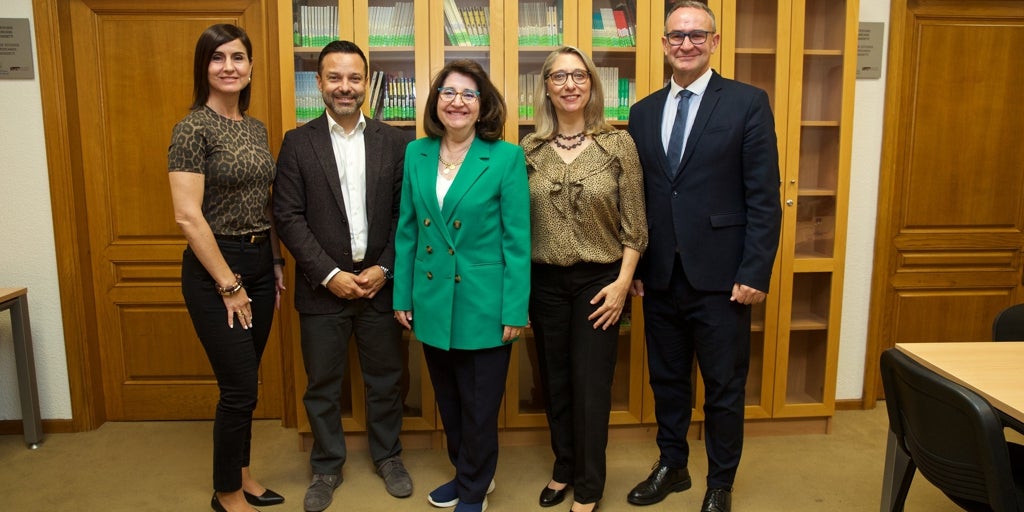La Universidad de Alicante y Orizon logran pleno empleo con una formación en alta tecnología 'mainframe'