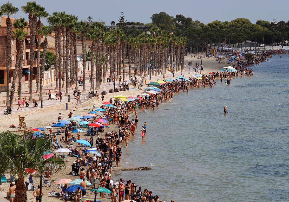 Playa de Los Alcázares.