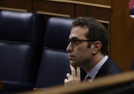 El Gobierno salva su plan antiaranceles con Junts jugando al suspense y sin aceptar medidas del PP