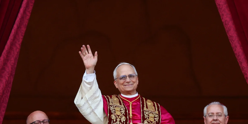 Clavijo prepara la carta para invitar al papa León XIV a conocer realidad migratoria