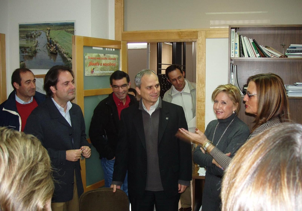 Robert Prevost visitó el colegio de las Agustinas en 2006