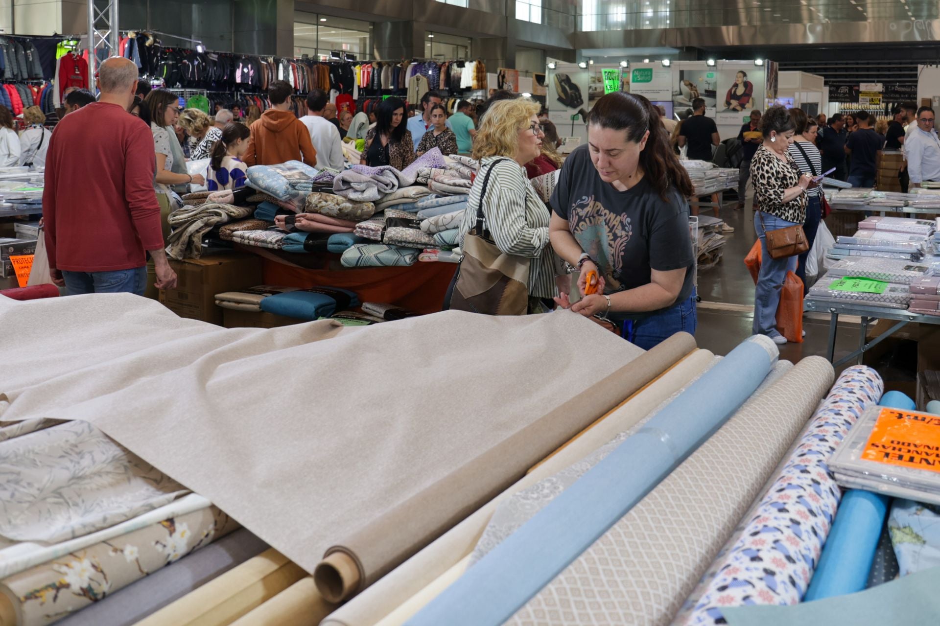 En imágenes, las mejores gangas de la Feria &#039;outlet&#039; de Córdoba