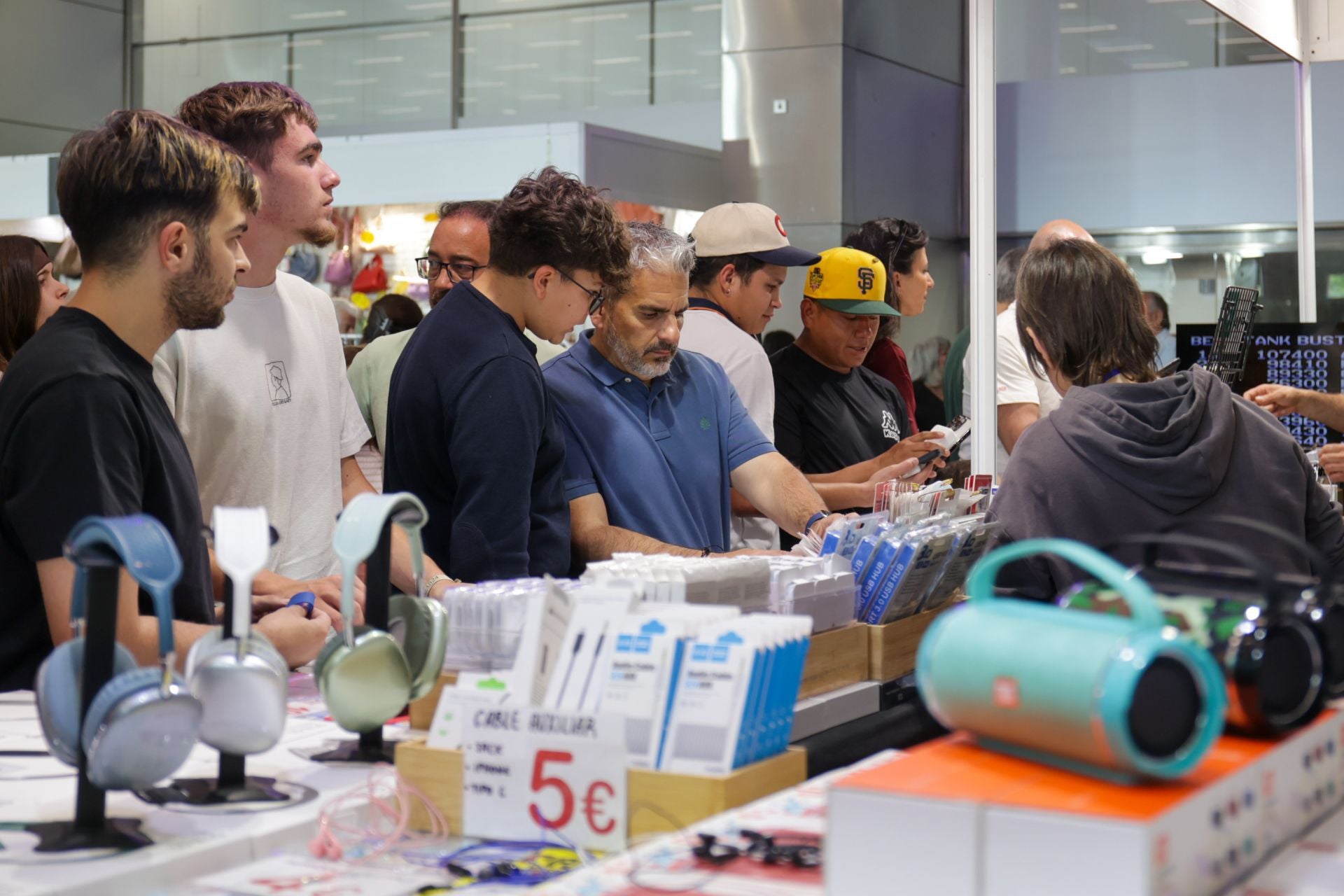 En imágenes, las mejores gangas de la Feria &#039;outlet&#039; de Córdoba