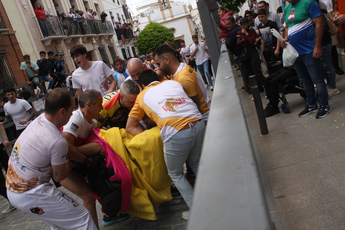 La brutal cogida en el Toro de Cuerda de Carcabuey, en imágenes