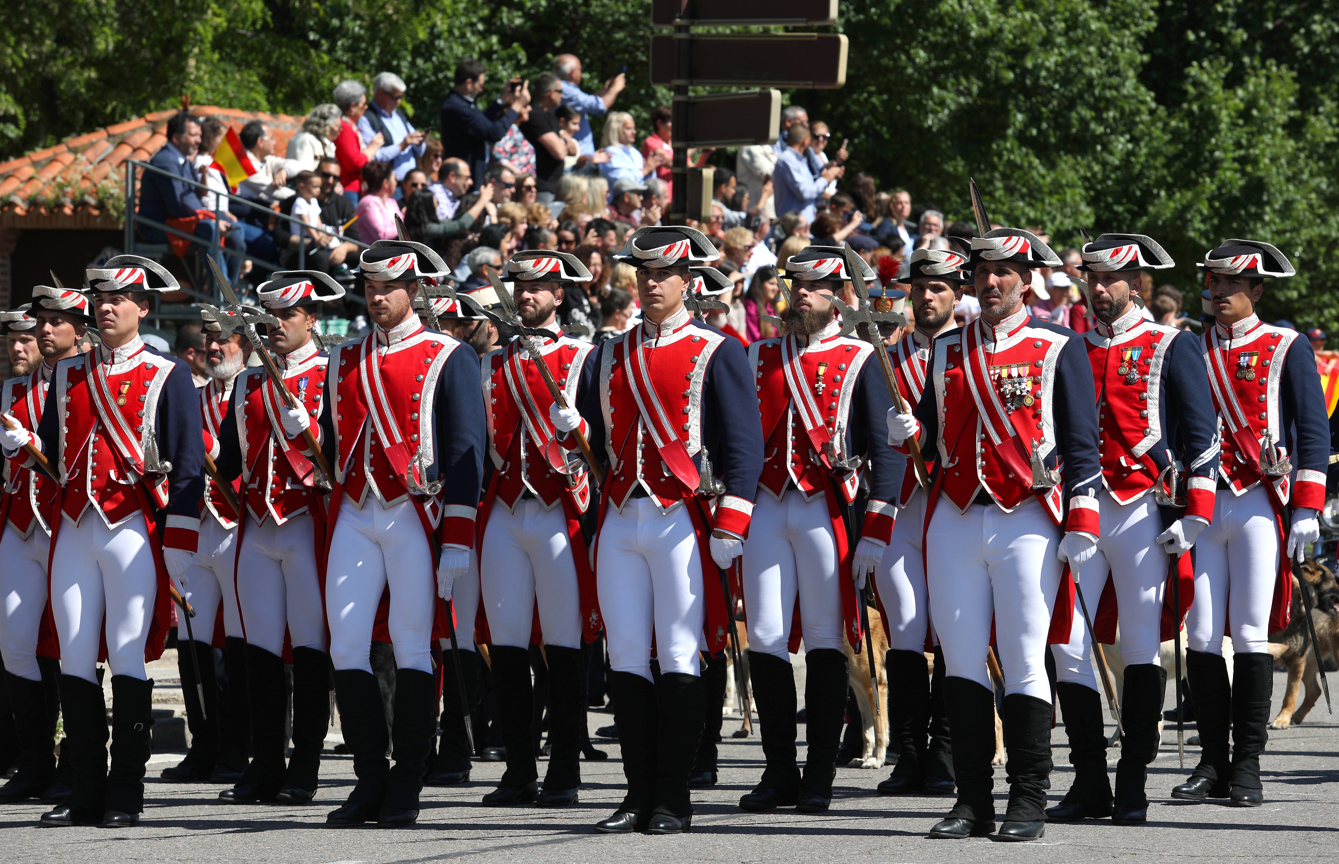 Las imágenes de la despedida de la Guardia Real de Toledo
