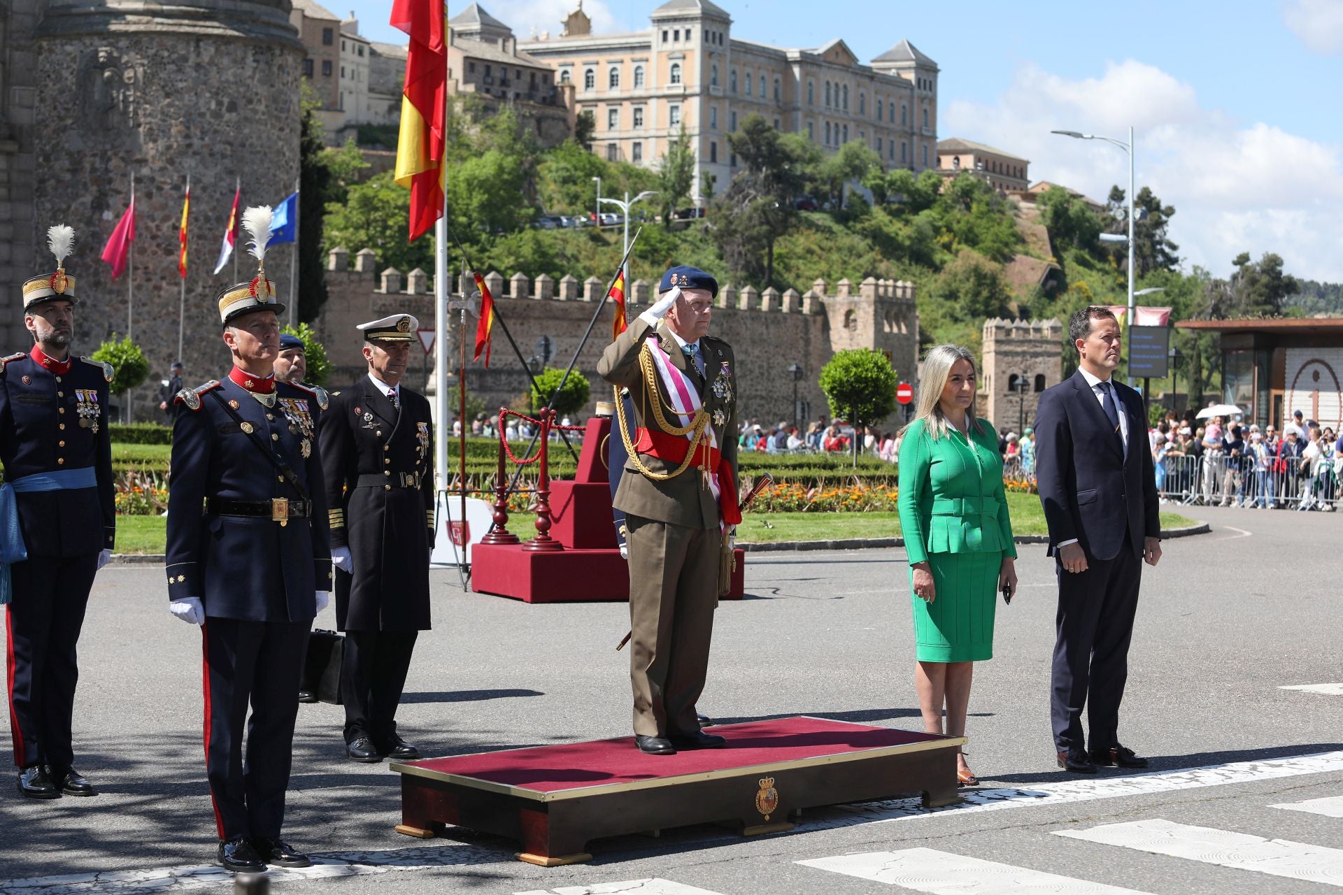 Las imágenes de la despedida de la Guardia Real de Toledo