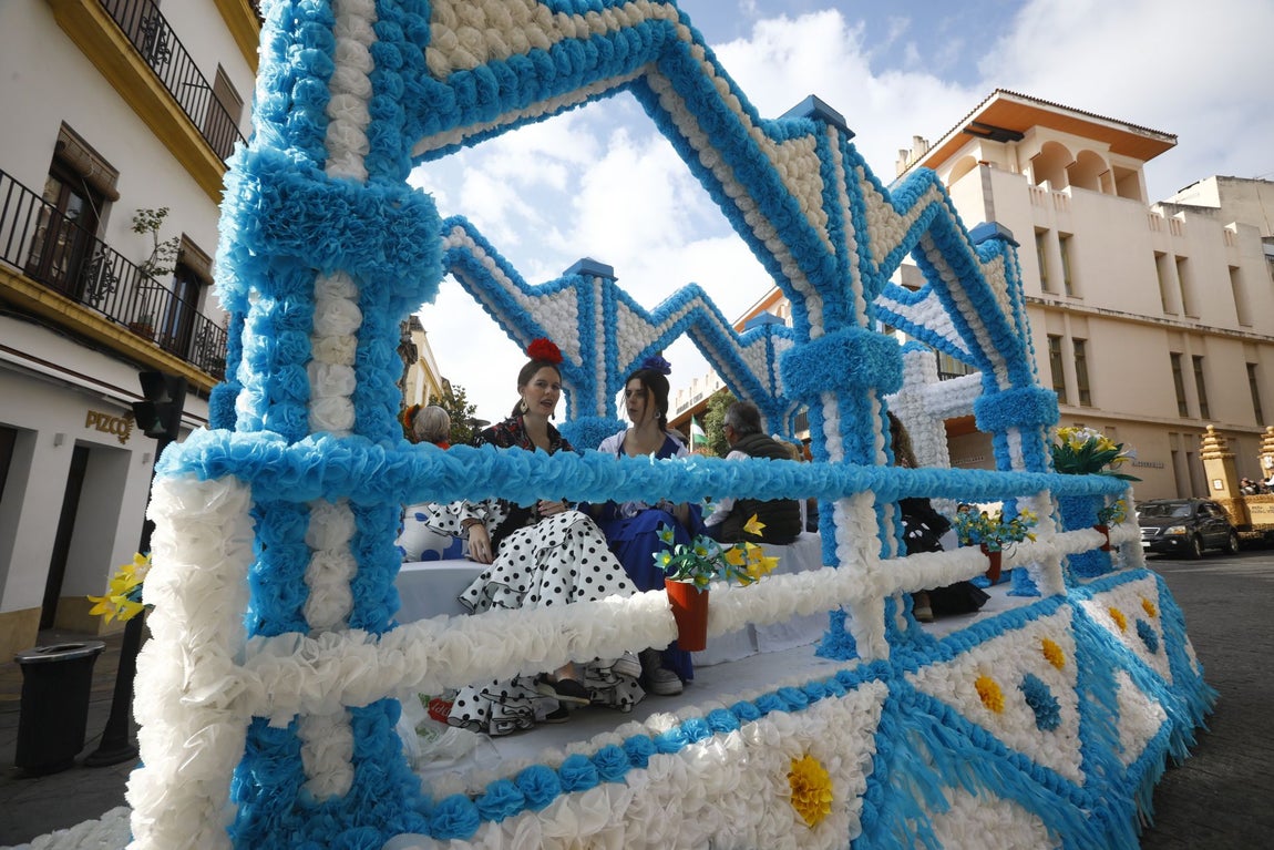 La colorida romería de la Virgen de Linares de Córdoba, en imágenes