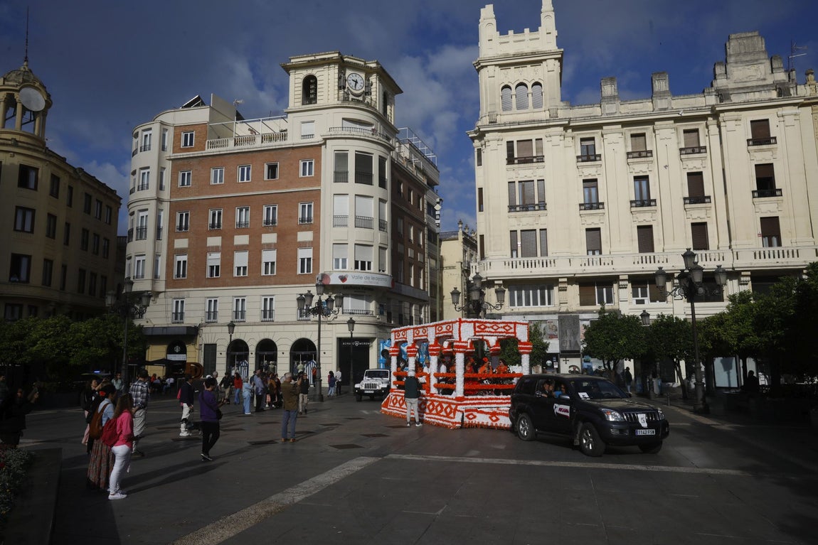 La colorida romería de la Virgen de Linares de Córdoba, en imágenes