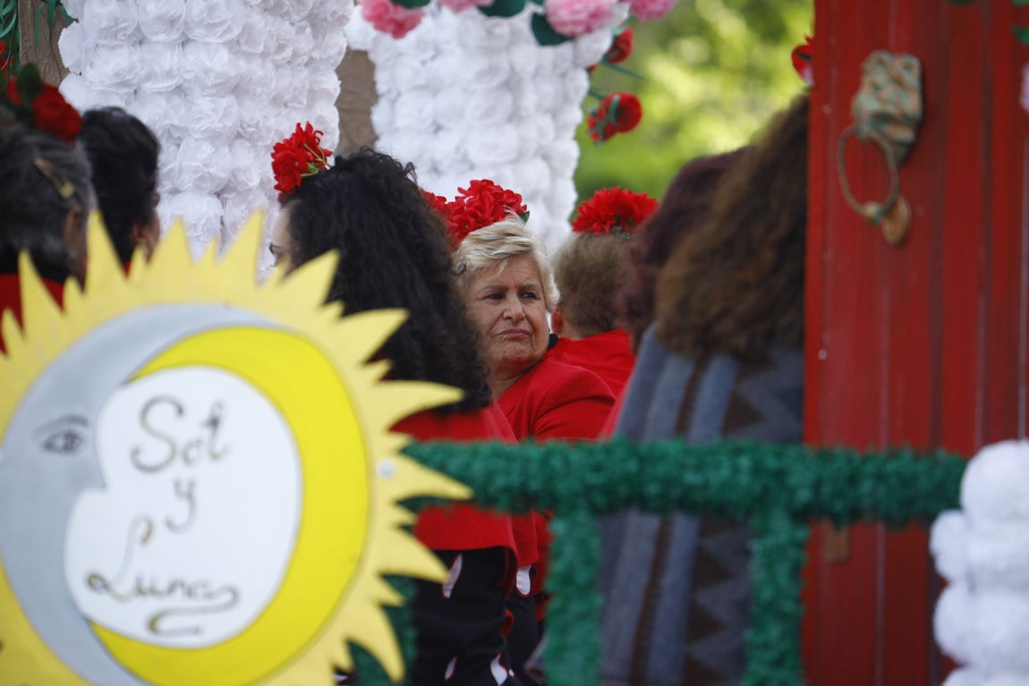 La colorida romería de la Virgen de Linares de Córdoba, en imágenes