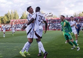 Kofane anotó dos goles que sirvieron para voltear el marcador y sellar de forma ya matemática la permanencia para el Albacete Balompié