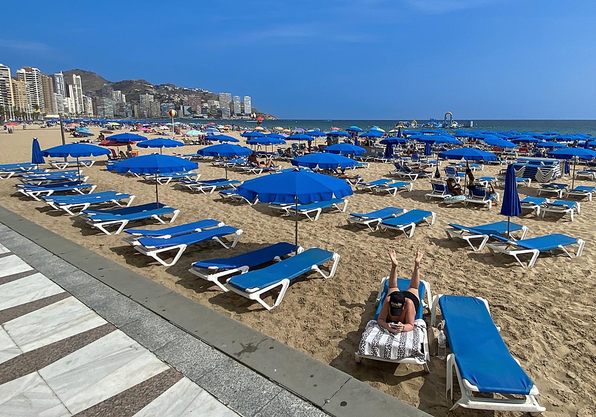 Imagen de archivo de una playa de la localidad alicantina de Benidorm