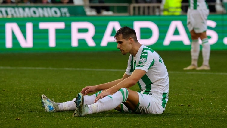 Suspenso general para los cedidos del Córdoba CF esta temporada con una excepción
