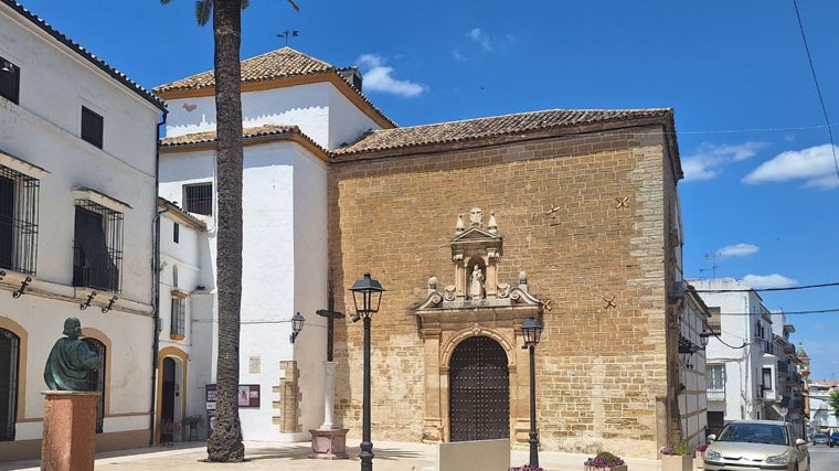 Exterior del convento carmelita de Aguilar de la Frontera