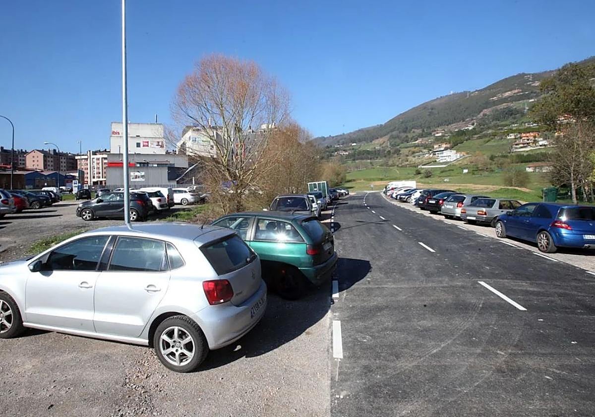 El aparcamiento donde fue hallado el cadáver.