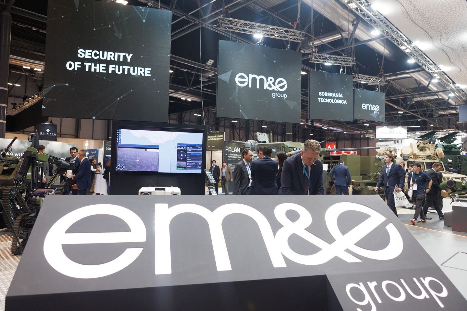 La intensa jornada de Córdoba en la Feria Internacional de Defensa, en imágenes