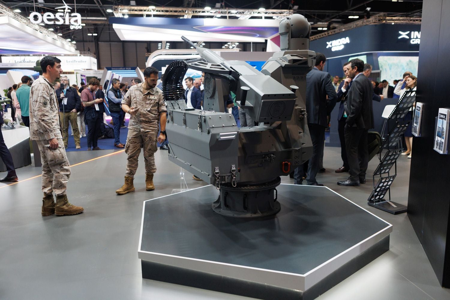 La intensa jornada de Córdoba en la Feria Internacional de Defensa, en imágenes