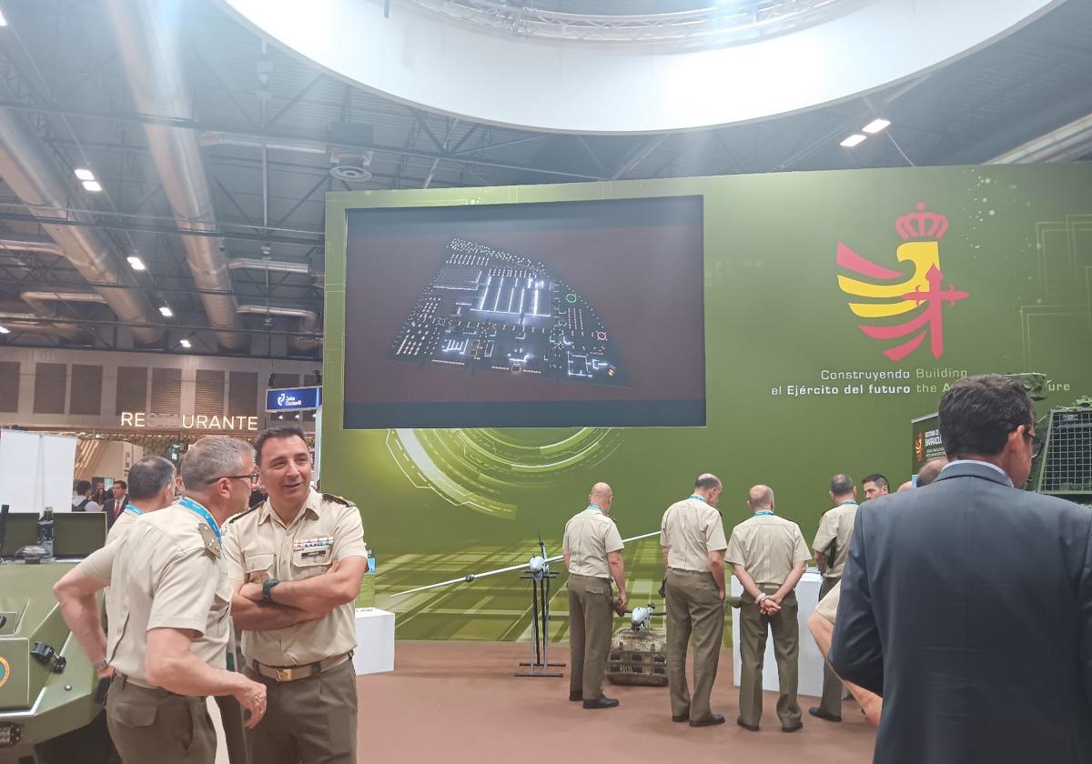 女装子　しょうこ　露出 Mature nude butt.