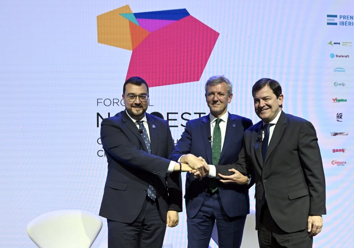 Los presidentes de Castilla y León, Alfonso Fernández Mañueco; Asturias, Adrián Barbón, y Galicia, Alfonso Rueda, participan en el I Foro del Noroeste, 'Construyendo puentes. Creando futuro'