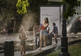 La comunidad de Madrid abre este jueves sus piscinas y activa el Plan ante olas de calor