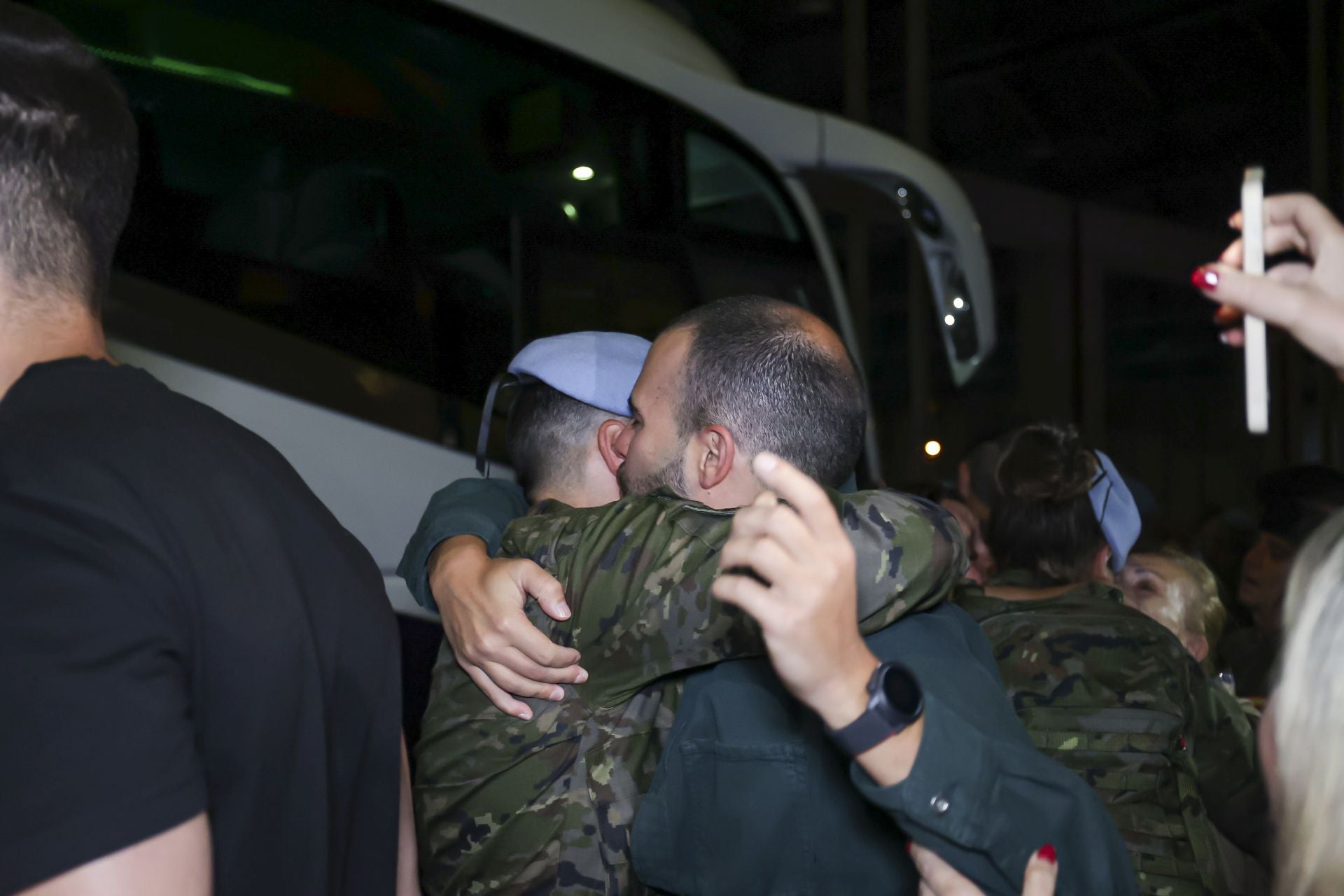 En imágenes, el emotivo regreso de El Líbano de los primeros militares de la BRI X de Córdoba