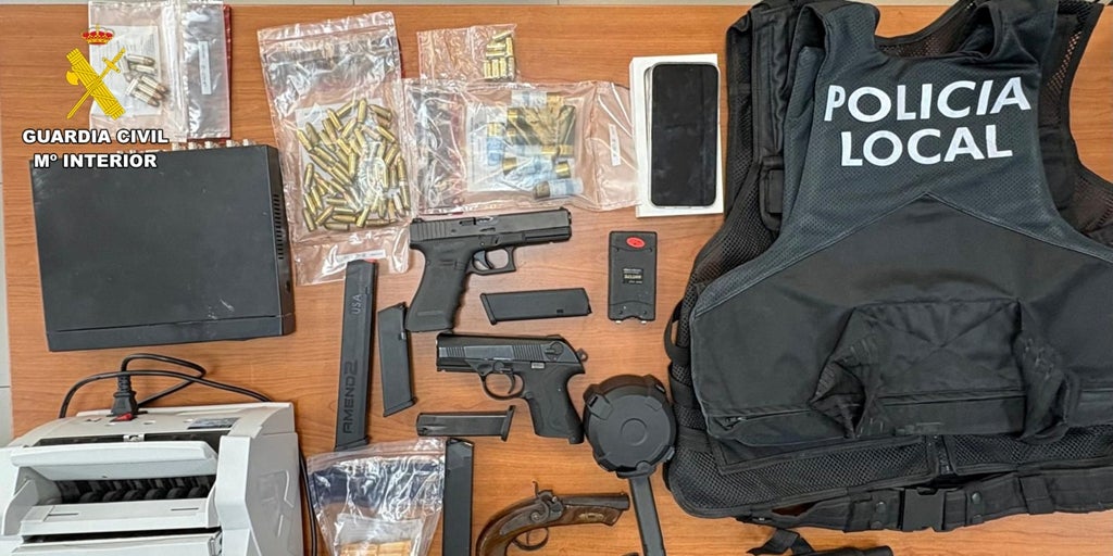 Detenido por tener en su casa cercana a Granada cuatro armas sin licencia y mil plantas de marihuana