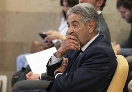 Revilla no se retracta y espera la demanda de don Juan Carlos
