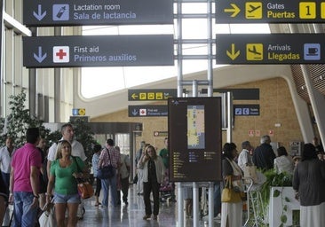 El aeropuerto de León supera por primera vez al de Valladolid tras el 'adiós' de Ryanair
