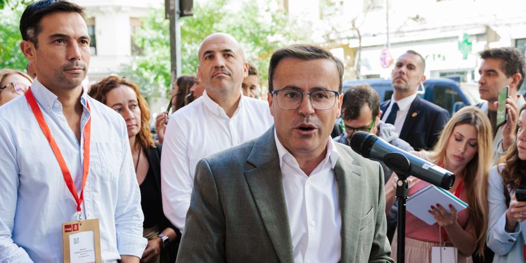 La contradicción de Gallardo, el líder del PSOE procesado por el caso David Sánchez: «Alguien podría pensar que me voy corriendo a la Asamblea para evitar el proceso judicial»