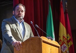 Núñez ve una «vergüenza» que Page hable de regadíos: «Apenas dedica el 0,29 del presupuesto regional»