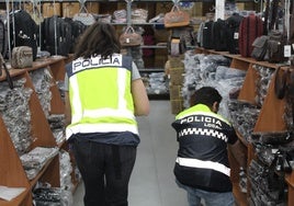 Desarticulada en Málaga una banda que distribuía ropa de lujo falsificada