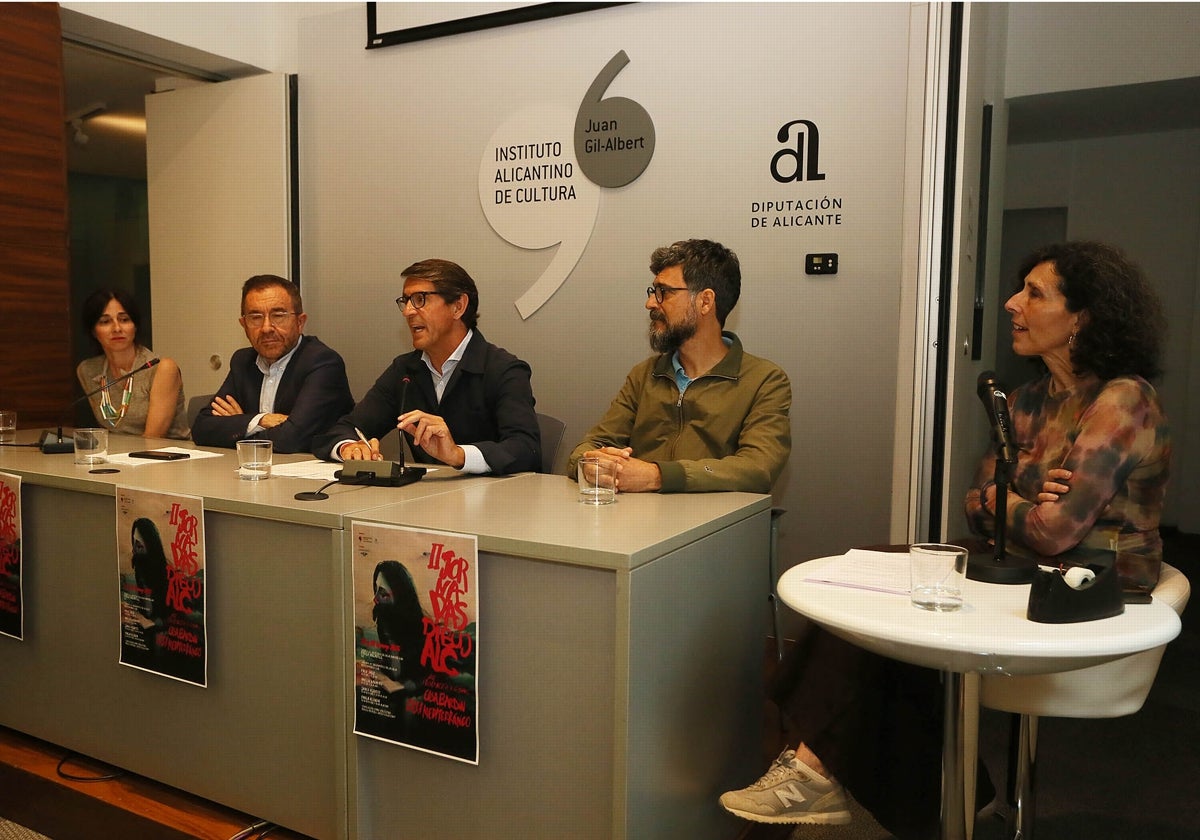 Presentación de las jornadas sobre ilustración del Instituto Gil-Albert y Casa Mediterráneo