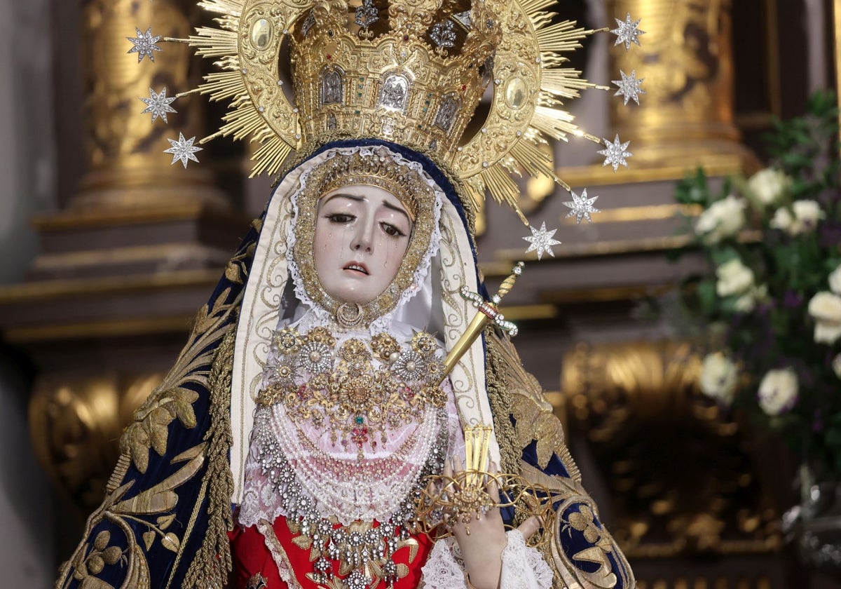Nuestra Señora de los Dolores, el domingo, en el besamanos celebrado este año en su santuario