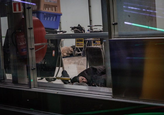 Aena controlará el acceso al aeropuerto de Barajas desde las 9 de la noche a las 5 de la madrugada a partir de este miércoles