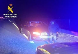 Detienen a un kamikaze reincidente de 74 años por circular 20 kilómetros en sentido contrario en una autopista de Cartagena