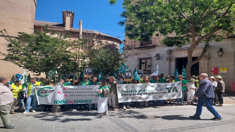 Protesta sindical por la política de recortes de plantillas del Secam