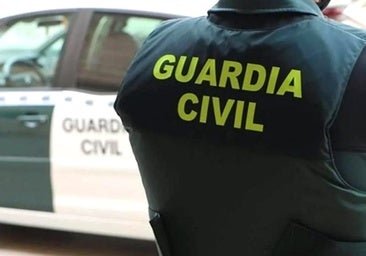 Okupa una casa en Asturias y los vecinos consiguen expulsarlo tras tapiarla con él dentro: tuvo que pedir ayuda a la Guardia Civil