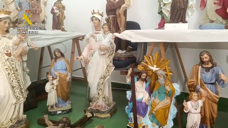 Asalta panteones para robar figuras religiosas valoradas en 100.000 euros y con 150 años de antigüedad