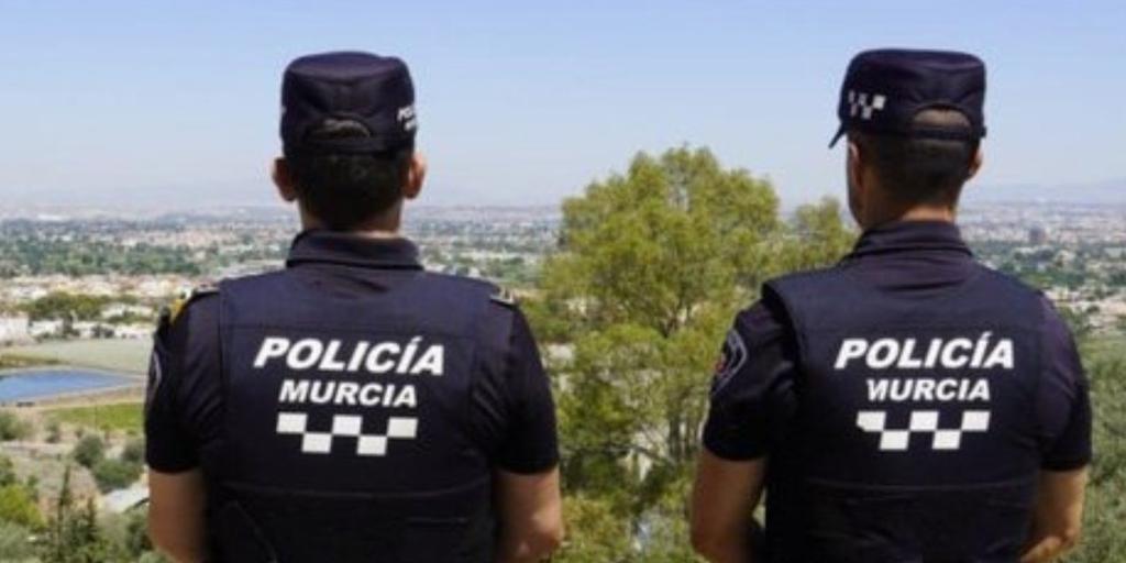 Detenido un menor por apuñalar a su padrastro en el cuello y en el abdomen tras una discusión en Murcia