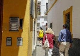 La Junta de Andalucía recurre por la vía contencioso-administrativa el registro único de alojamientos del Estado por «vulnerar competencias»