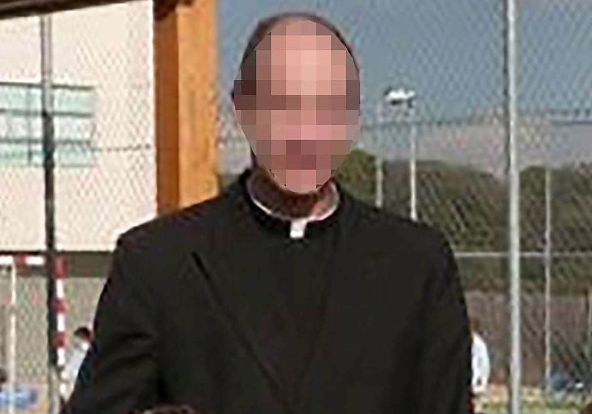 El padre Marcelino, el capellán denunciado por agresiones sexuales a seis niñas del Highlands School El Encinar