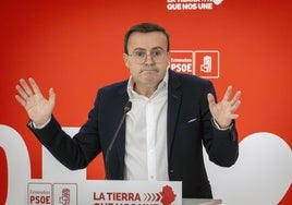 El secretario general del PSOE de Extremadura, Miguel Ángel Gallardo