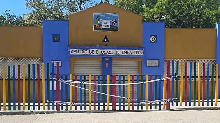 Se desprende el falso techo de una guardería en Huelva, aunque no provoca heridos
